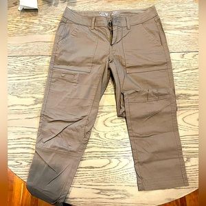 Mountain Hardwear Women’s Straight Leg Khaki Pants